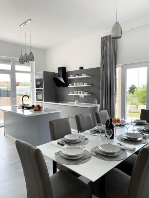 Luxury Vacation Home DANI